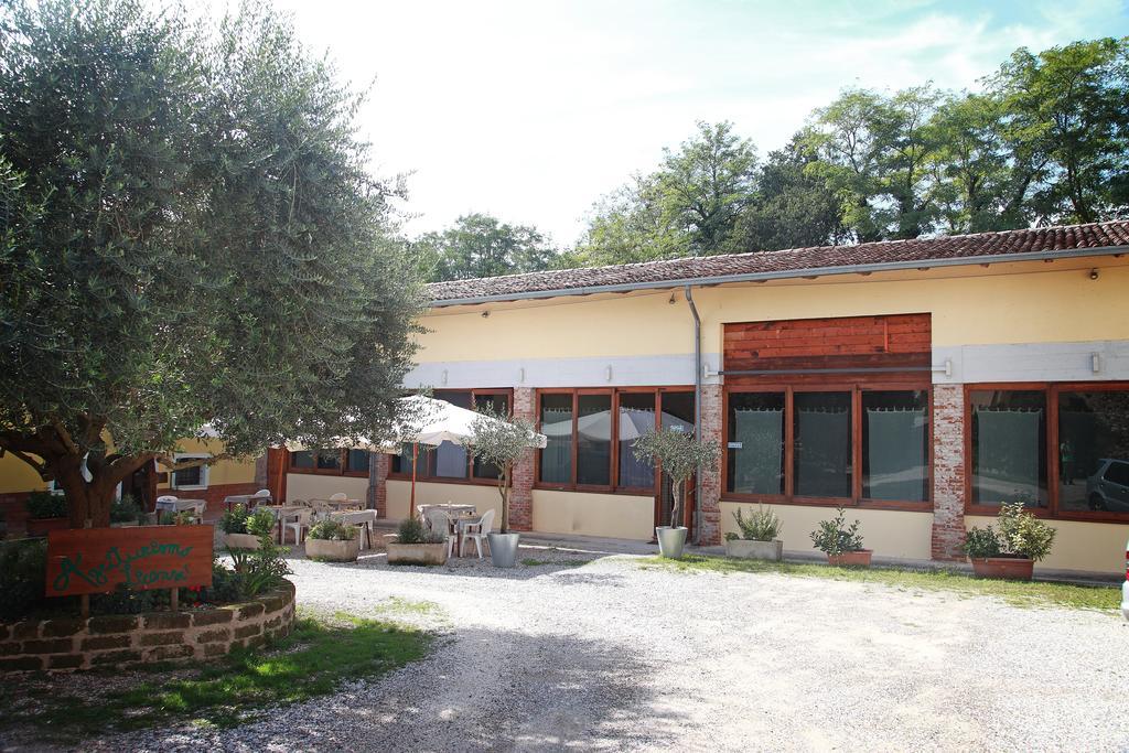Agriturismo Licensi Del Bresa Villa Monzambano Værelse billede