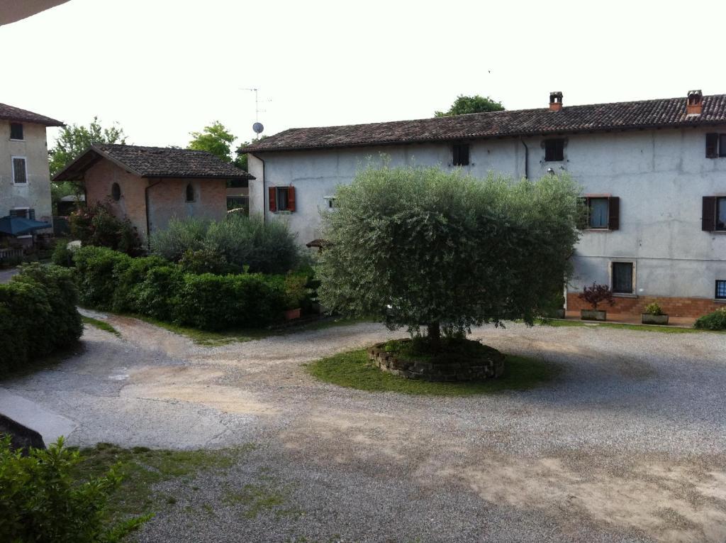 Agriturismo Licensi Del Bresa Villa Monzambano Værelse billede