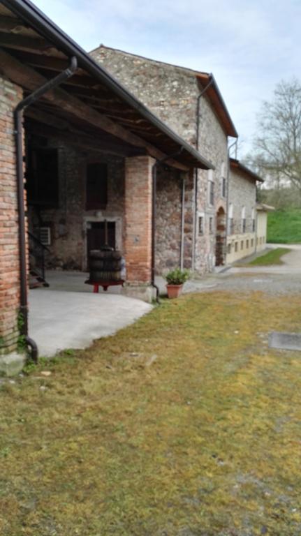 Agriturismo Licensi Del Bresa Villa Monzambano Eksteriør billede