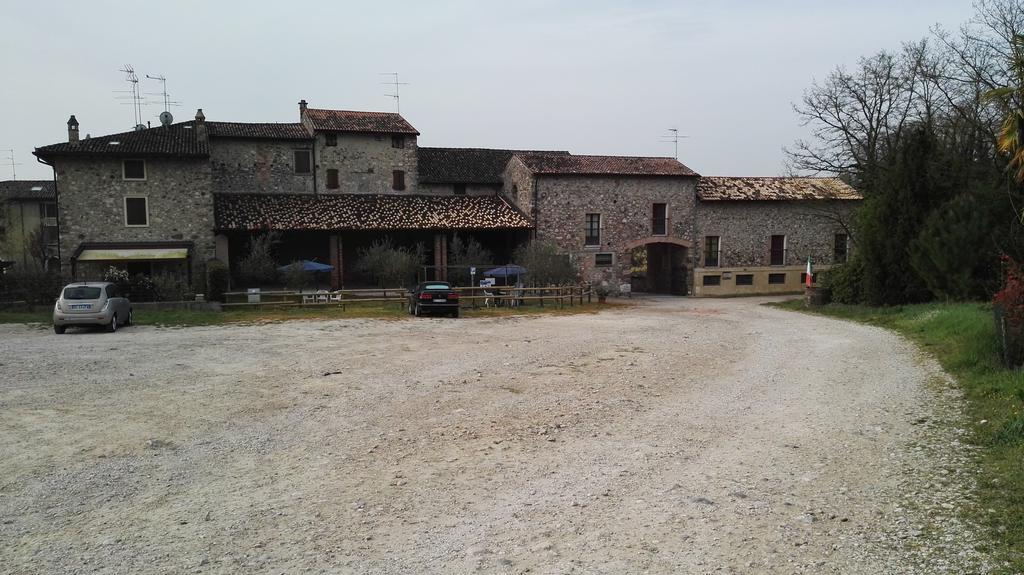 Agriturismo Licensi Del Bresa Villa Monzambano Eksteriør billede