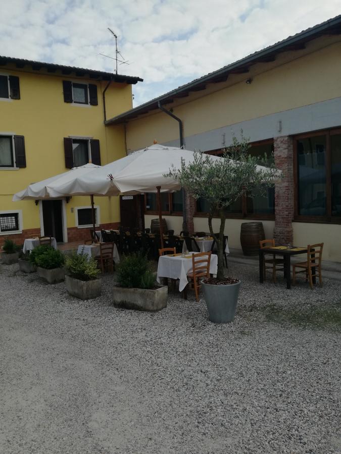 Agriturismo Licensi Del Bresa Villa Monzambano Eksteriør billede